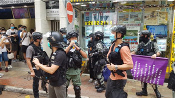 "홍콩 자유 훼손 책임져야"…美 캐리 람 등에 제재