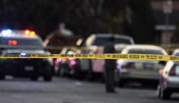 美 LA서 또 경찰 총격에 흑인 사망…"등 뒤에서 20발 난사"
