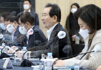 정세균 총리 "2024년까지 인공지능 반도체 고급인력 1000명 양성"