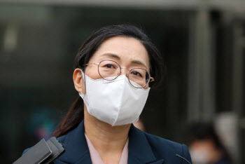 `부정채용 의혹` 은수미 "도의적 책임…몇가지 사실과 달라"