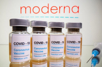 “백신 때문에 세계 멸망”…모더나 백신 500명분 폐기한 약사