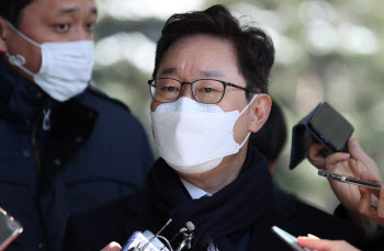 박범계, 고시생 폭행 논란에 고교 패싸움까지 소환…높아진 '청문회 벽'