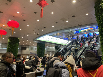 양회 앞둔 베이징 '철통' 방역…내국인도 음성확인서 의무화