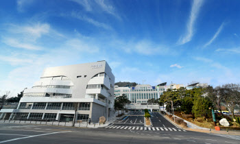 구리시, 여러 의혹 보도에 누더기 신세…시장 ″보복성 보도″ 주장