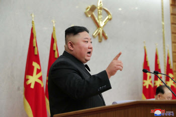 당 전원회의 1일차 연 北…김정은 "소극, 보신주의" 질책(종합)
