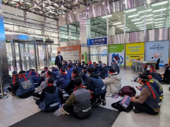 한진택배 노사 잠정 합의…노조, 본사 점거농성 해제