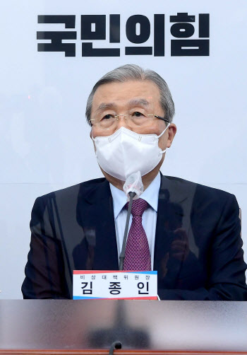 ‘10년 악연’ 김종인·안철수, 단일화 갈등 풀고 함께 웃을까?