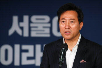  ‘와신상담’ 오세훈, 안철수·박영선 꺾고 정치적 부활할까?