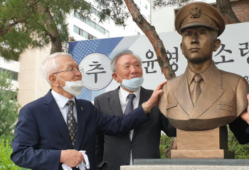 서해수호의날 앞두고 제2연평해전 영웅 故윤영하 소령 추모