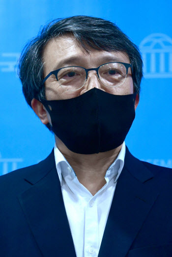 열린민주당 김의겸, 비례대표 국회의원 승계