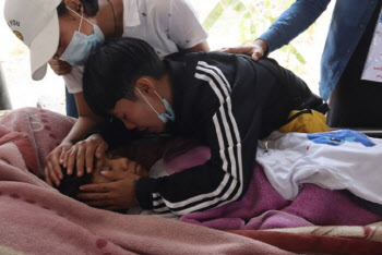 미얀마 군경 아이들 무차별 총격…벌써 아동死 20명