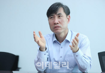 하태경 “서울·부산시장 이겨도…대선은 다를 것”