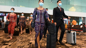 싱가포르·홍콩 트래블 버블 또 취소..'싱가포르 집단 감염 때문인가'