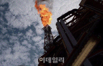 미국·유럽 여행 문 열린다…WTI 66달러 근접