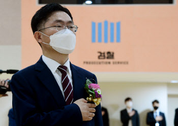 서울중앙지검장, 김오수 만나 주례보고…'윤석열 관련'은 빠져