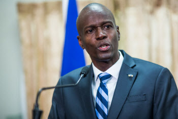 암살당한 아이티 대통령, 야권 퇴진 요구 받아와…배후는 누구