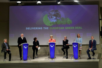 EU 이어 美도 ‘탄소국경세’ 논의…철강업계 시장 재편 신호될까