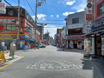 "추석에도 휑한데 지원금 효과는 무슨…방역수칙이나 완화해줘"