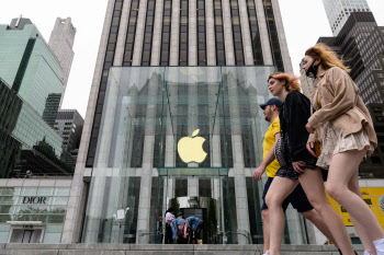 애플 협력사도 멈췄다…中, 최악 전력난에 GDP 전망치도 하향