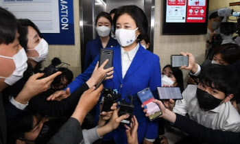 "사전투표 이겼다" 문자 보낸 박영선 캠프 관계자 무혐의