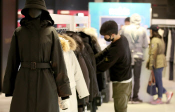 서울 '첫 얼음'…월요일 출근길도 '10월 한파'