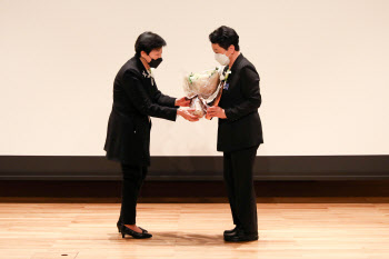 인천힘찬종합병원 김봉옥 병원장, 삼성행복대상 여성창조상 수상