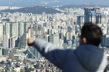 건정연 “내년 수도권 아파트 7% 오른다”