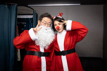 ‘스우파·BTS·이찬혁’ 패러디한 이재명, 크리스마스 캐럴 공개