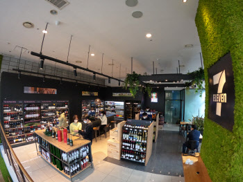 세븐일레븐, KT강남점에 와인 전문 숍 '와인스튜디오' 오픈