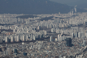 거래 안되고 매물 쌓이는데...호가 안 떨어지는 이유