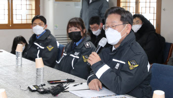 이재명 "중국어선 불법조업, 무관용 강경 대응…주권국가로서 당연"