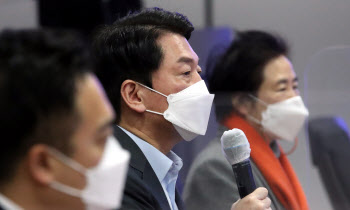 안철수, 李·尹 겨냥 "녹취록밖에 없는 대선...나만 미래 이야기"