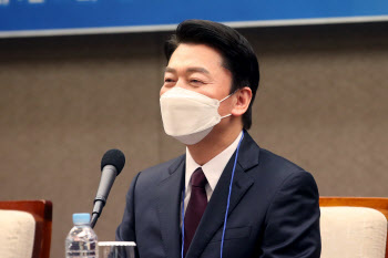 "양자구도vs공익"…'이재명·윤석열 양자토론' 방송금지 26일 결론(종합)