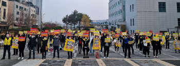 물류센터 신설에 몸살 앓는 지자체…"반려하면 행정소송 안하면 정치 공세"