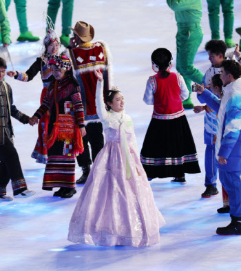 베이징올림픽 '한복 논란'에…"中에 우리 동포들 존재" 강민진 주장