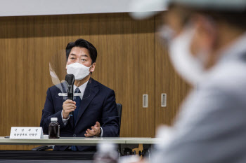 안철수, 디지털 경제 강국 비전 발표…선대위회의도 참석