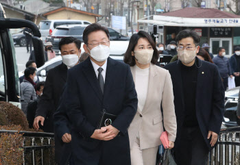 이재명 부인 김혜경, 5시 기자회견…대국민 사과할듯(상보)