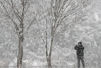 전라권 대설특보 가능성…어제보다 더 춥다