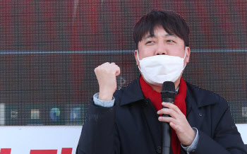 "꼬마 이준석·윤석열 검찰 독재자"…민주, 국힘에 원색적 비난