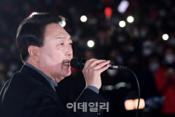 "공약보다 시대정신…디지털·탈탄소株 주목"