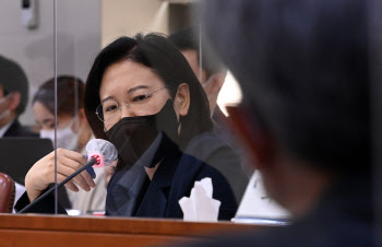 靑 민정수석실 폐지한다는 尹에 이수진 "걸리적 거렸던 것"