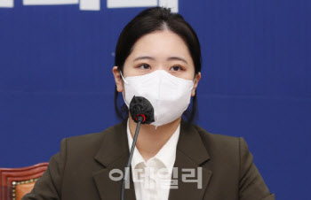 박지현 "尹, 용산으로 이슈 잡아먹어…비대위원장? 이재명이 설득"