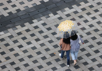 30일 전국적인 봄비…비 그친 뒤 주말까지 쌀쌀