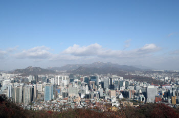 간만에 맑은 하늘…아침엔 다소 쌀쌀