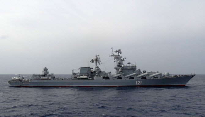 러시아 최대 전함 '모스크바함' 흑해서 침몰 '굴욕'