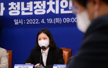 박지현, 반문한 장제원에 "이렇게 뻔뻔하셔도 되나"