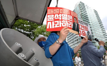 "야간 스피커 사용금지? 메가폰 쓰겠다"…尹 보복집회 '점입가경'