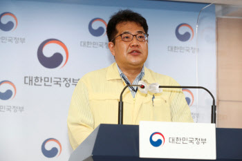 여름철 '재유행' 우려…정부 "재정여력 확보, 확진자 지원 줄인다"(종합)