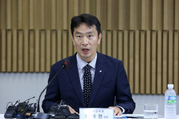 이복현 "금리상승 취약계층, 과도한 상환부담 없도록 방안 모색"