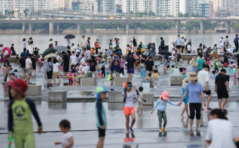 11일 전국 장맛비…정체전선 오락가락하며 폭우ㆍ폭염 동반